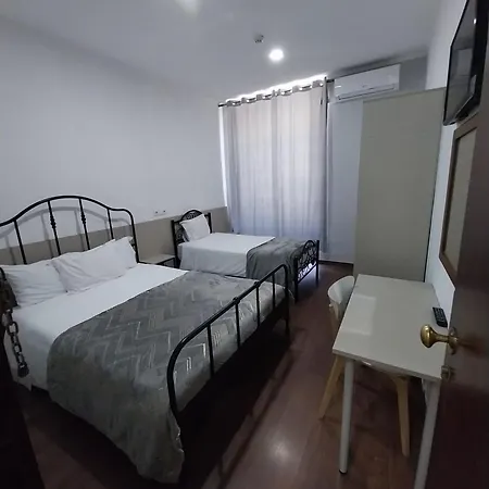 Pensao Nova Goa 3* Lizbona